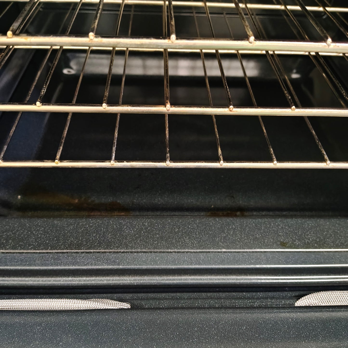 Frigidaire Gallery 30-in 4 burners Air Fry Convection Oven Slide-In Single Induction Range (Fingerprint Resistant Stainless Steel) FGIH3047VF