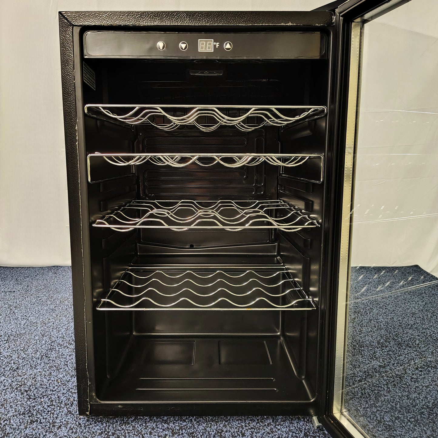 Vissani 4.3 Cu. ft. Wine and Beverage Cooler in Stainless Steel HVBC430ST