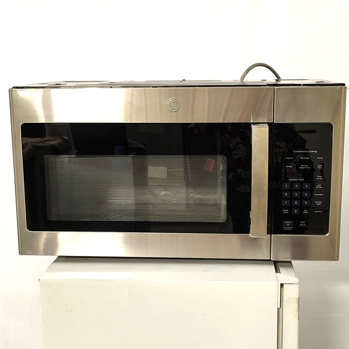 GE 1.6 Cu. Ft. Over-the-Range Microwave Oven Stainless Steel JVM3160RFSS