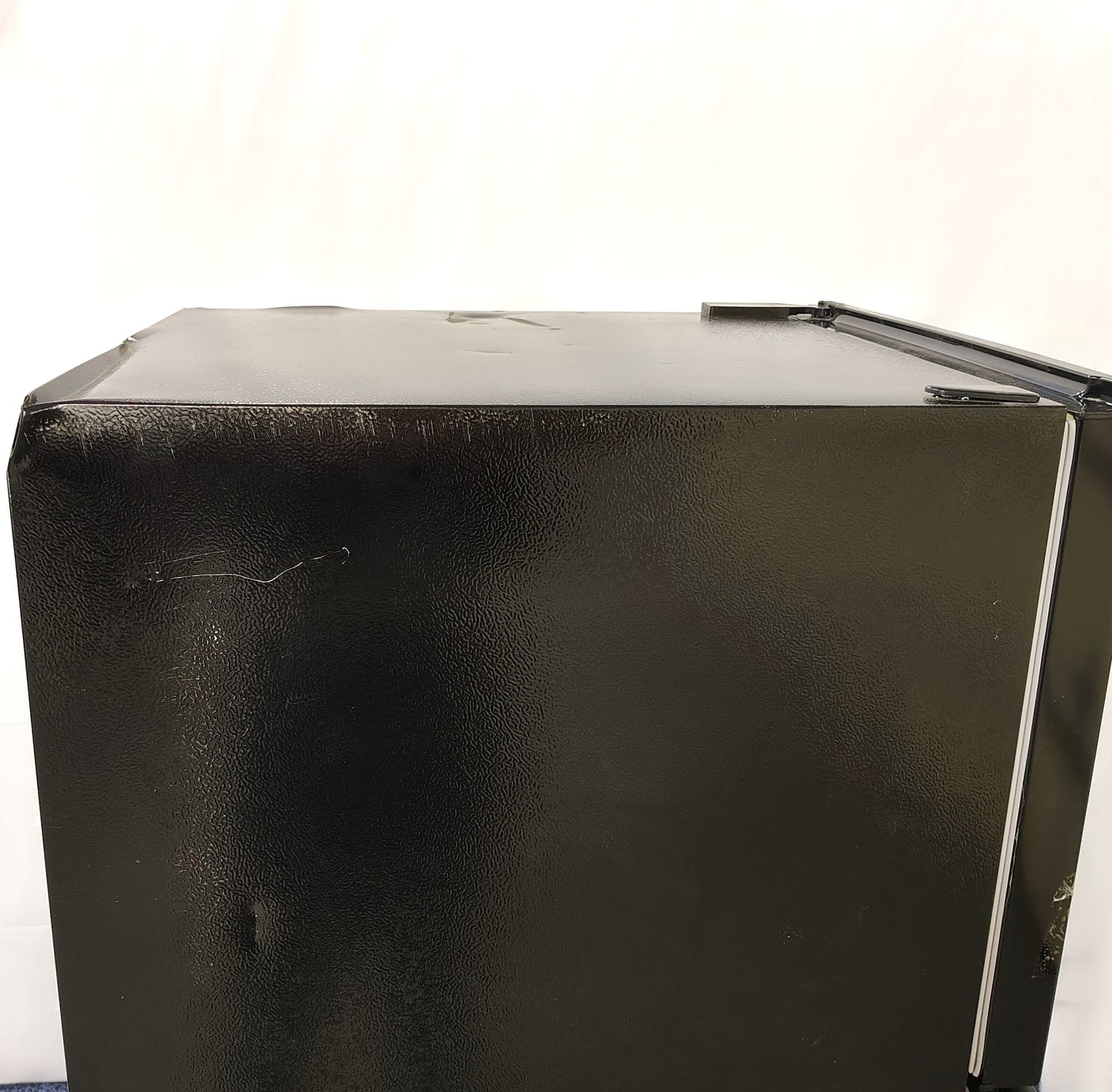 Vissani 10.1 cu. ft. Top Freezer Refrigerator in Black MDTF10BKES4