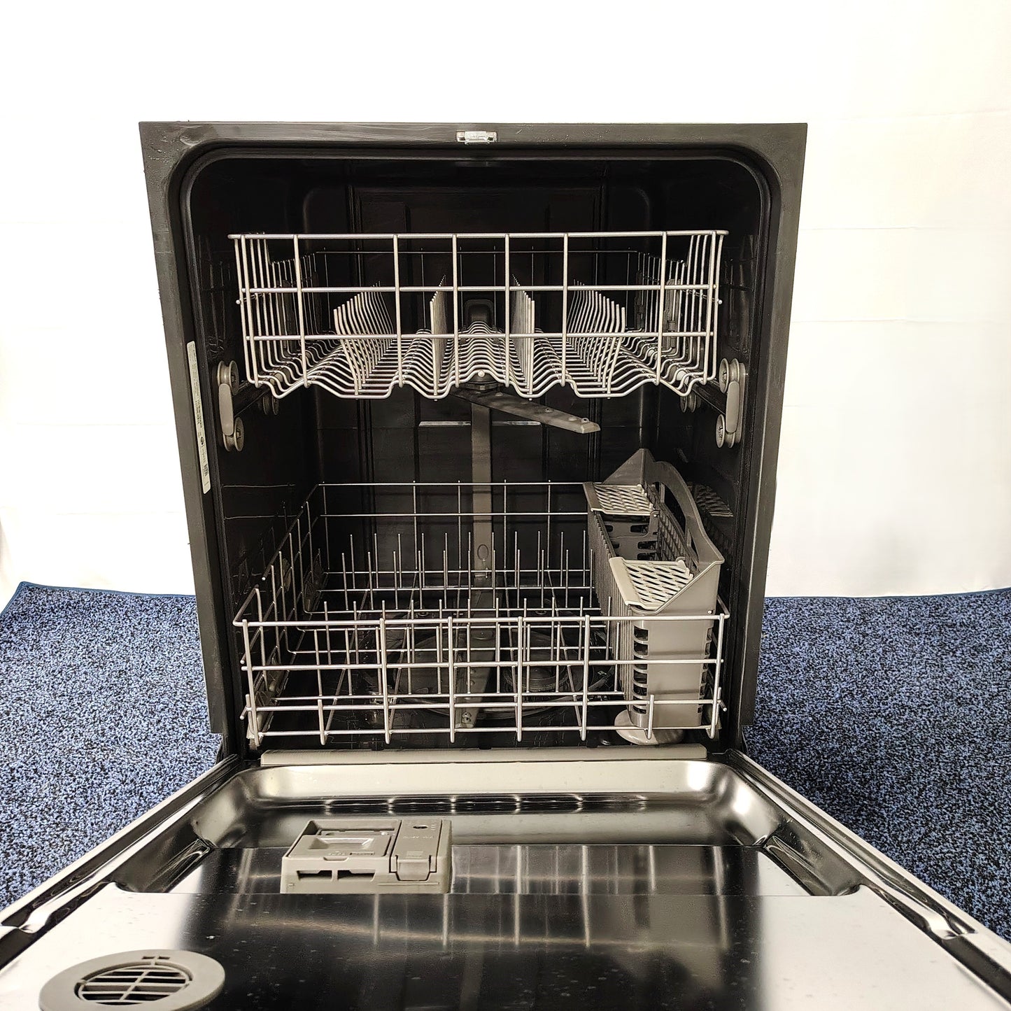 Whirlpool 24 in. Fingerprint Resistant Stainless Steel Top Control Dishwasher WDP540HAMZ4