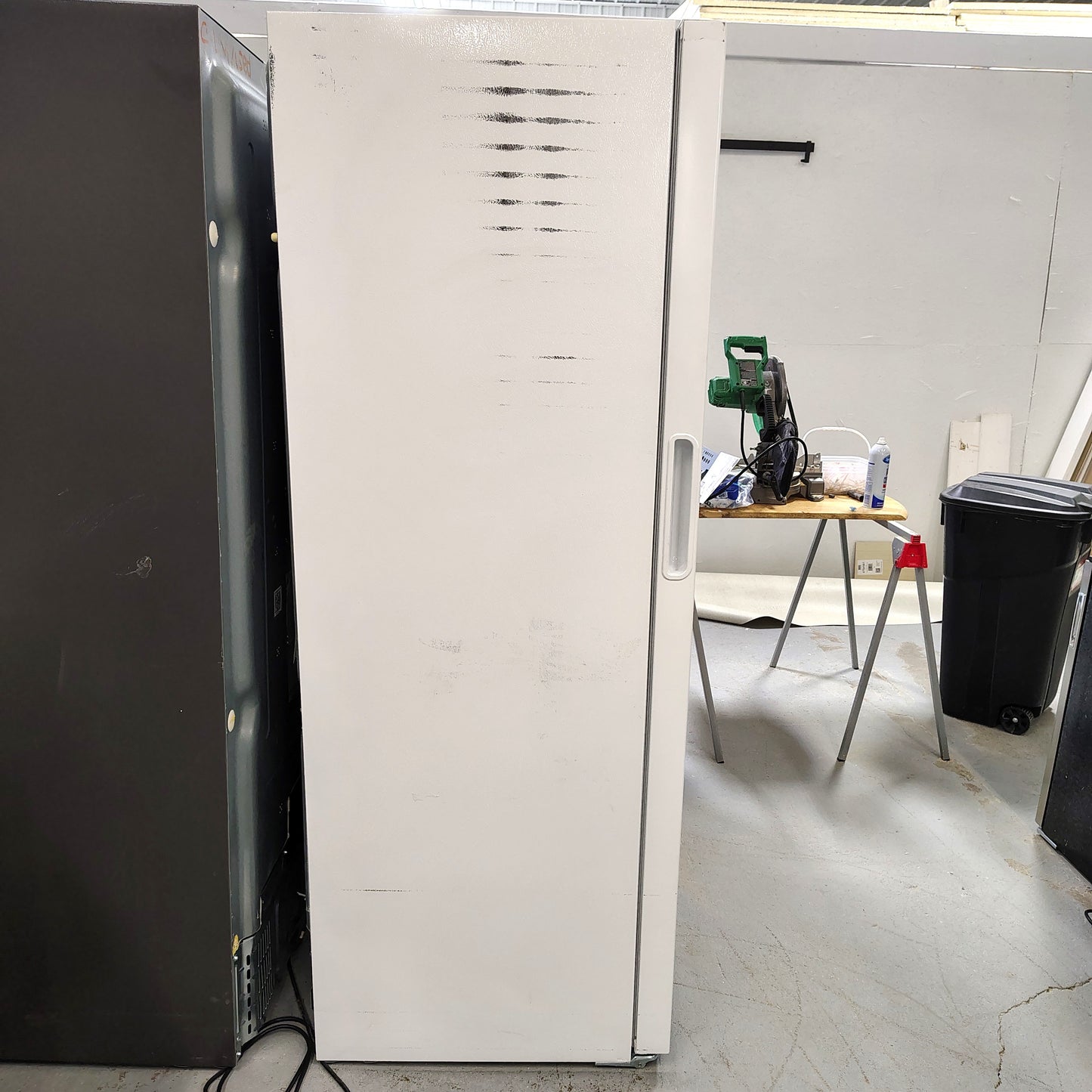 Frigidaire 32.6 in. 20 cu. ft. Frost Free Defrost, Garage Ready Upright Freezer in White FRUF2020AW