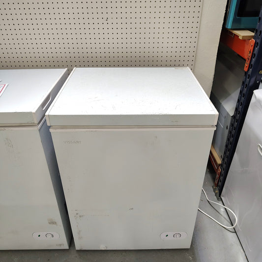 Vissani 5.0 cu ft Chest Freezer HMCF5W5