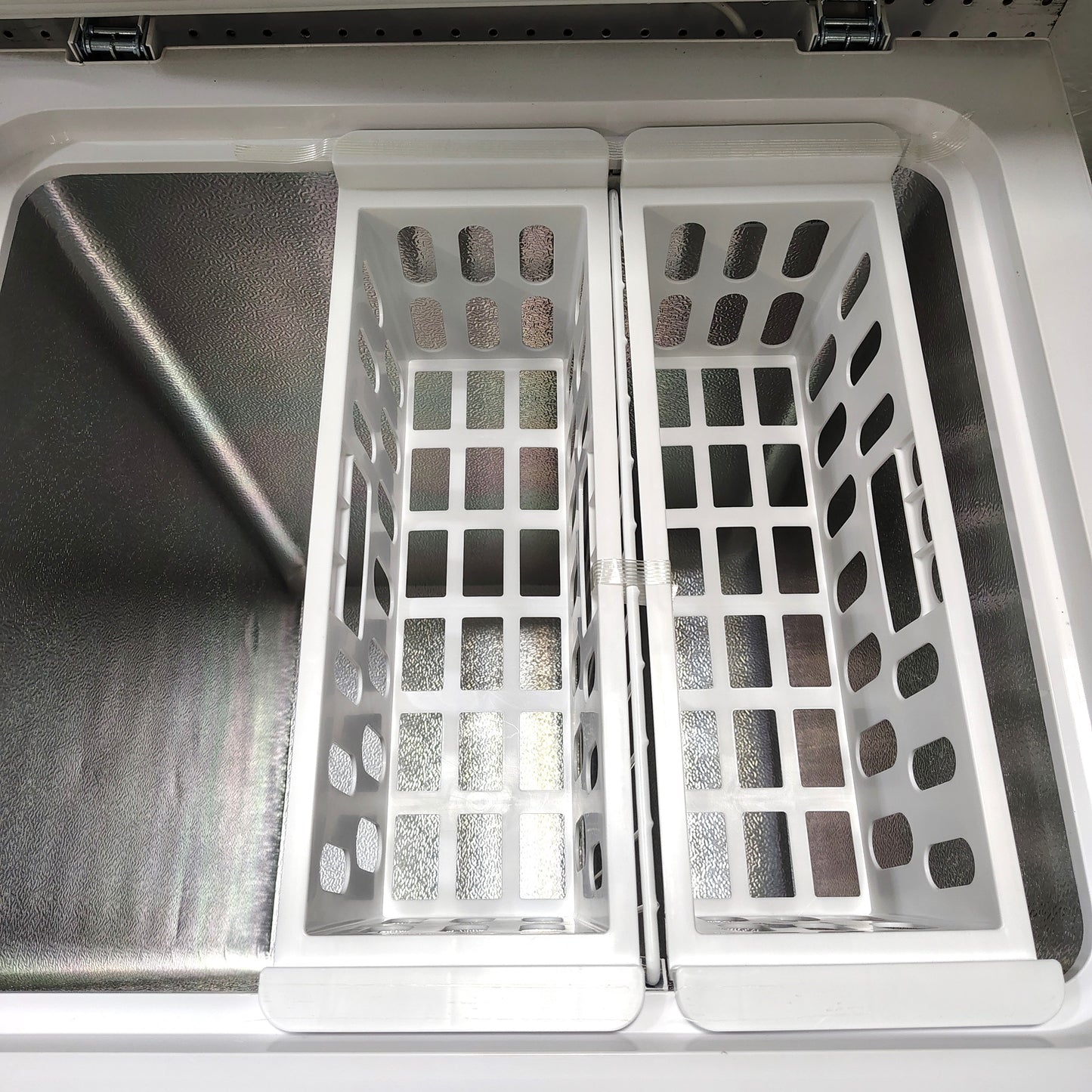 Vissani 5.0 cu ft Chest Freezer HMCF5W5