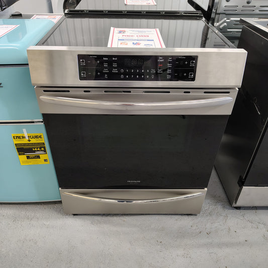 Frigidaire Gallery 30-in 4 burners Air Fry Convection Oven Slide-In Single Induction Range (Fingerprint Resistant Stainless Steel) FGIH3047VF
