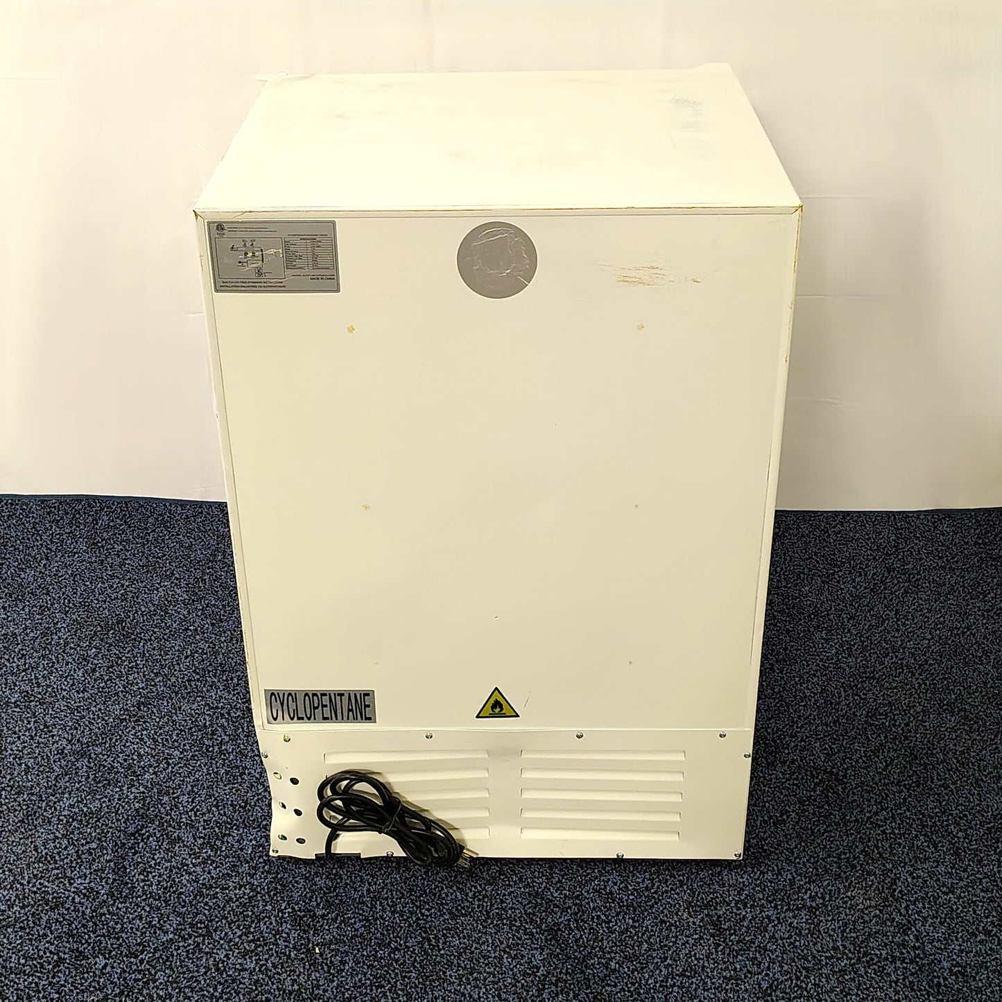 Intertek 24 in Beverage Cooler FM24S