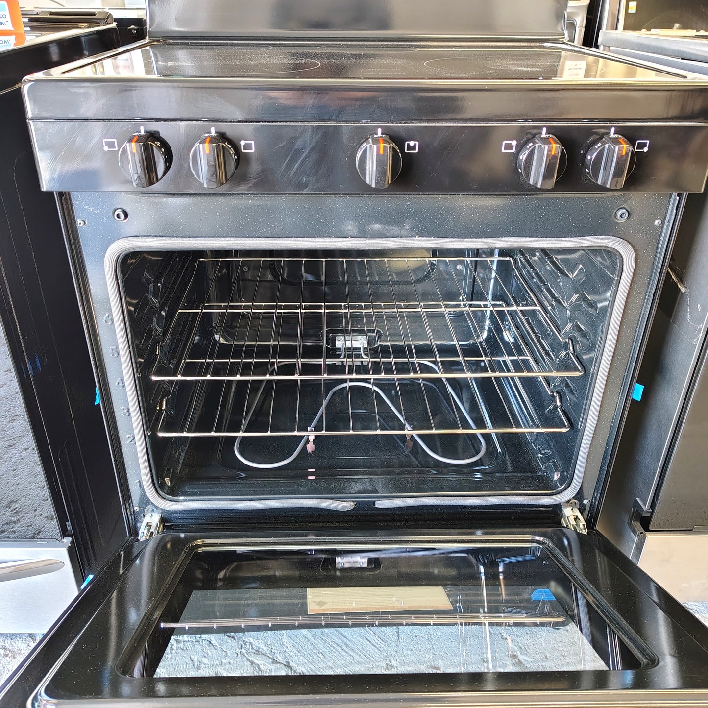 Frigidaire 30 Inch Freestanding Electric Range with 5 Elements, 5.3 cu. ft. Oven Capacity, Quick Boil Element, SpaceWise® Dual Element, Storage Drawer, and Manual Clean FCRE3052BB