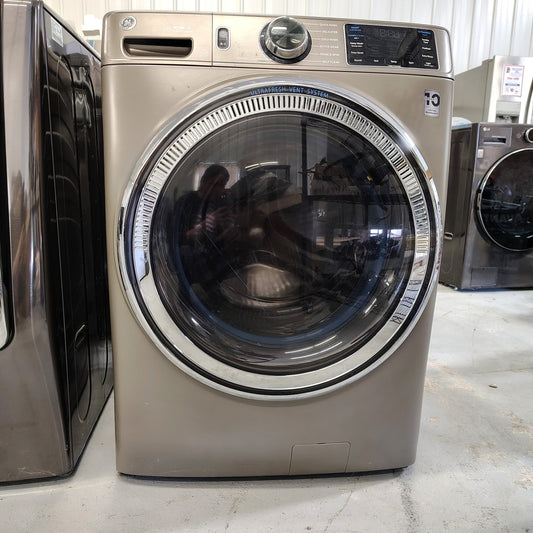 GE® ENERGY STAR® 4.8 cu. ft. Capacity Smart Front Load Steam Washer with SmartDispense™ UltraFresh Vent System with OdorBlock™ and Steam