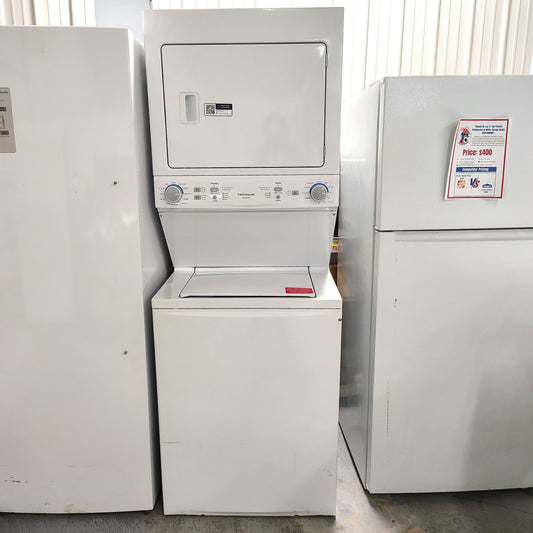 Frigidaire 3.9 cu. ft. Washer and 5.6 cu. ft. Gas Dryer Combo in White with Quick Wash & Dry Cycle, MaxFill and Long Vent FLCG7522AW