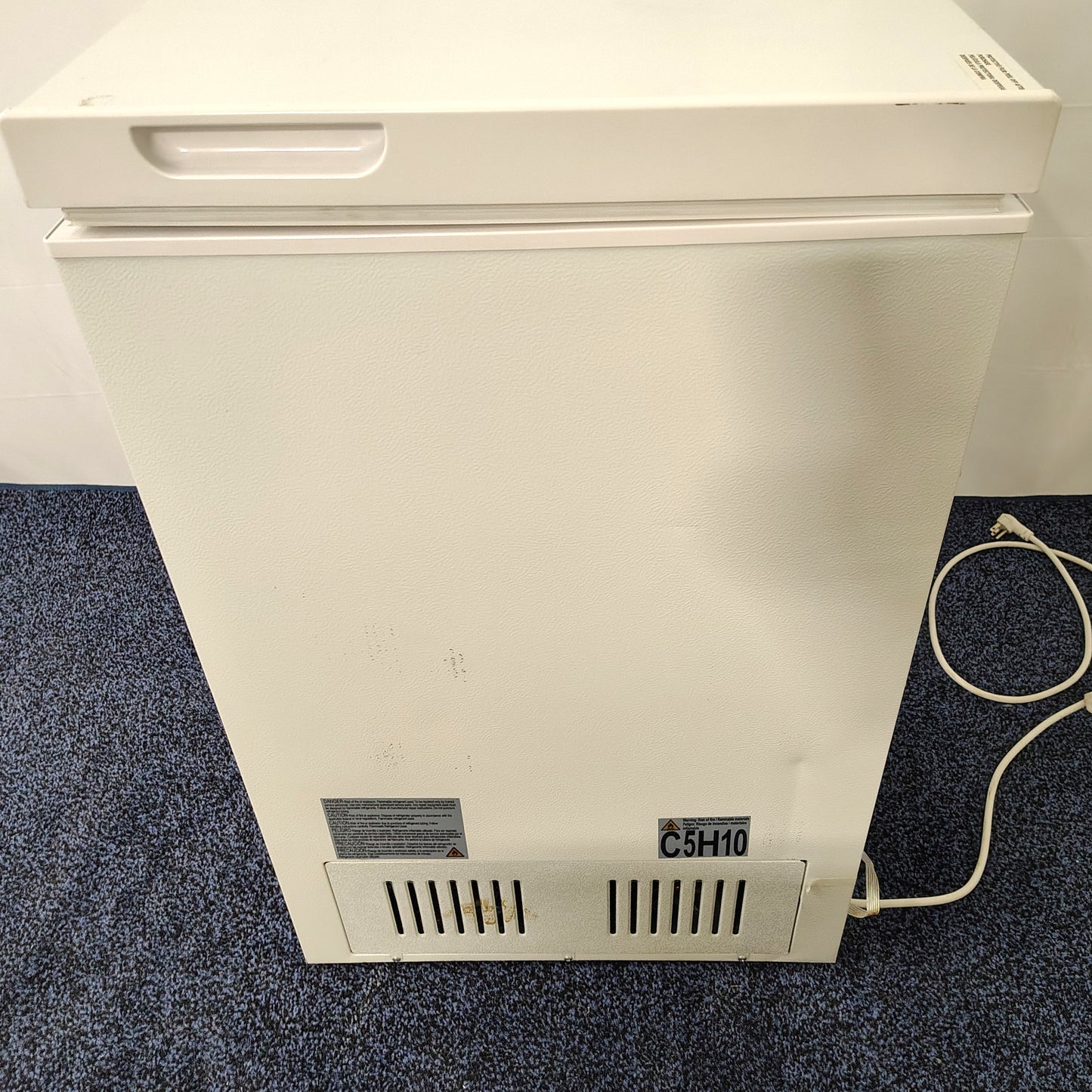 Vissani 5.0 cu ft Chest Freezer HMCF5W5