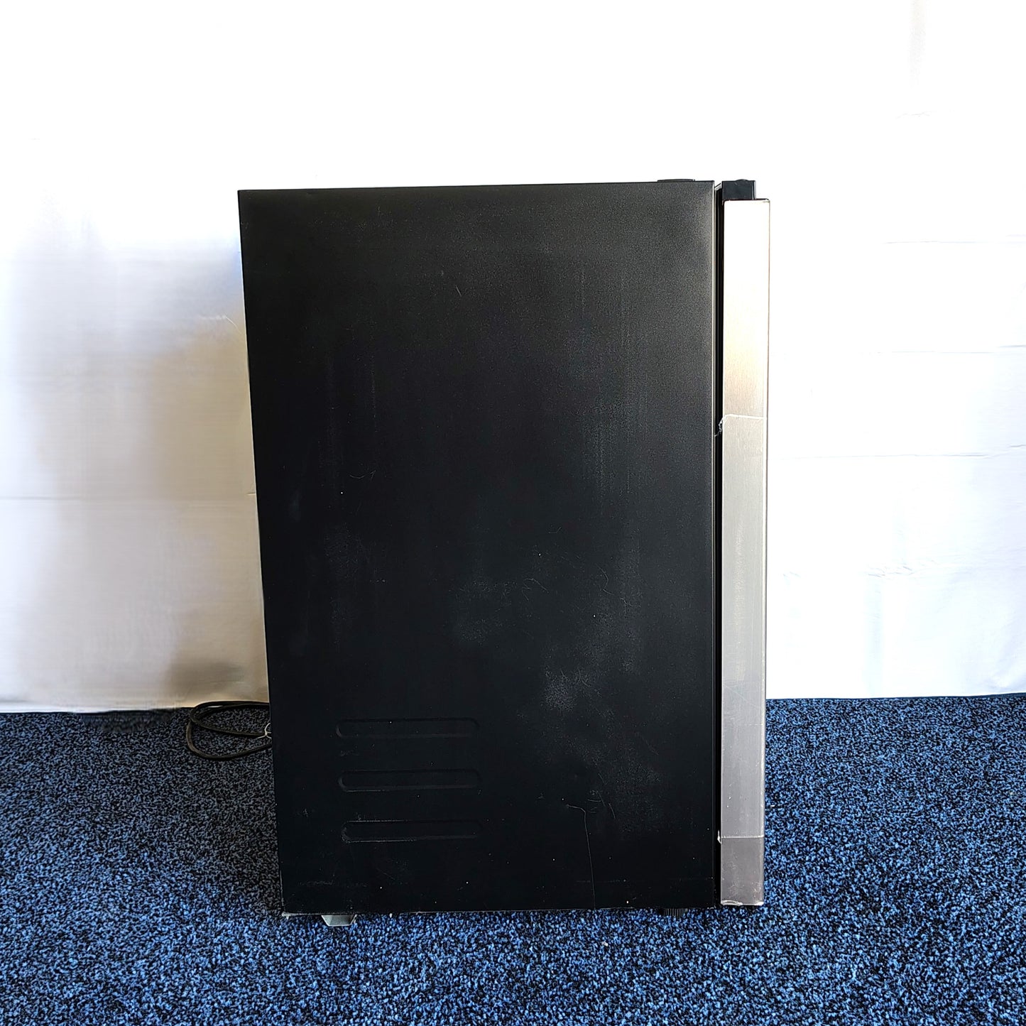 Vissani 4.3 cu ft Stainless Steel Mini Fridge HVAR43GSE