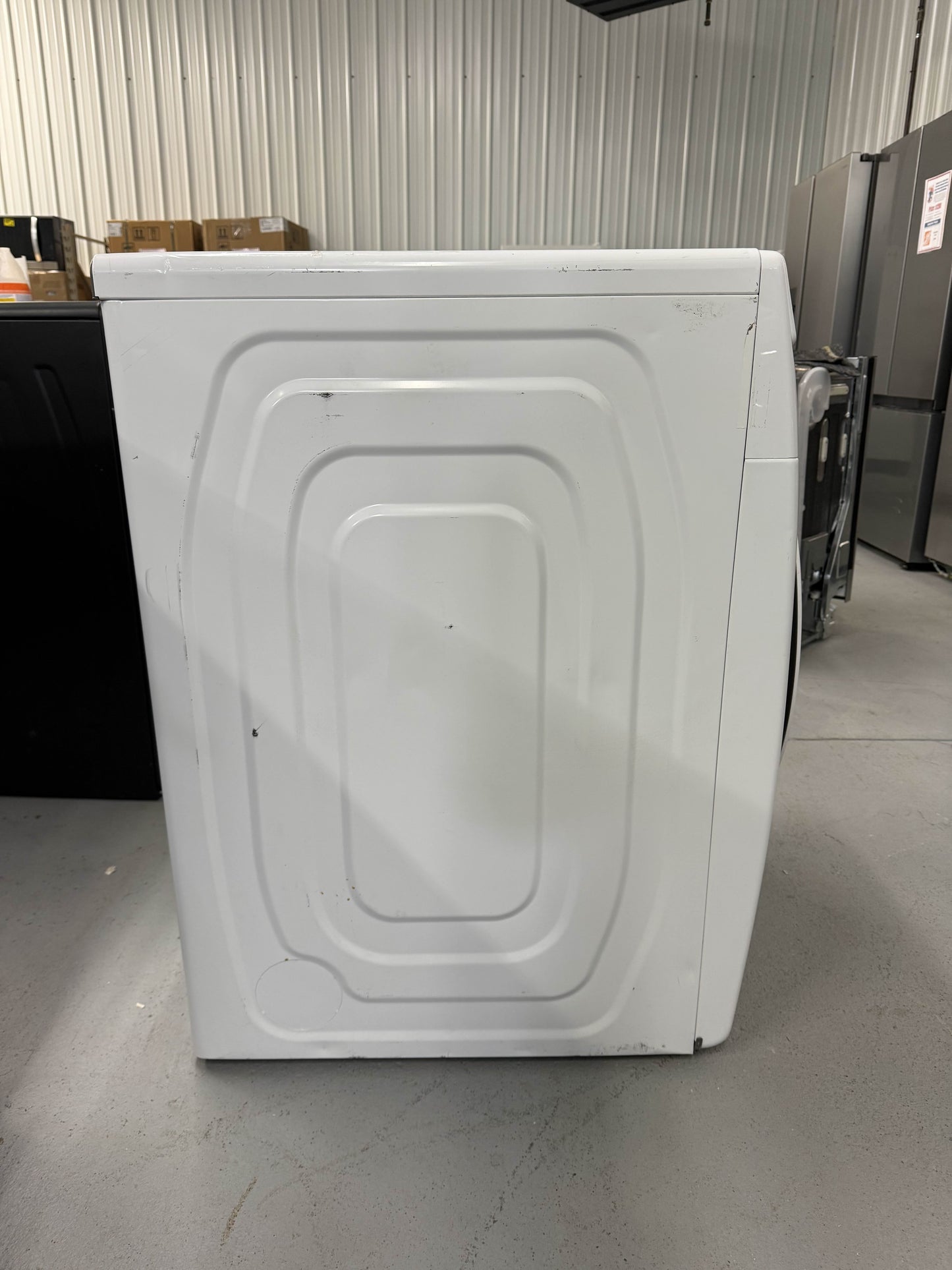 Samsung 7.5 cu. ft. Smart Electric Dryer with Steam Sanitize+ in White DVE45R6300W/A3