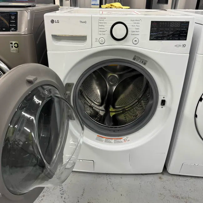 LG 4.5 cu. ft. Ultra Large Capacity Front Load Washer WM4000HWA