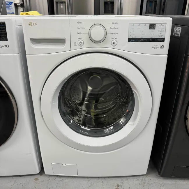 LG4.5 Cu. Ft. Stackable Front Load Washer in White with Coldwash Technology WM3400CW