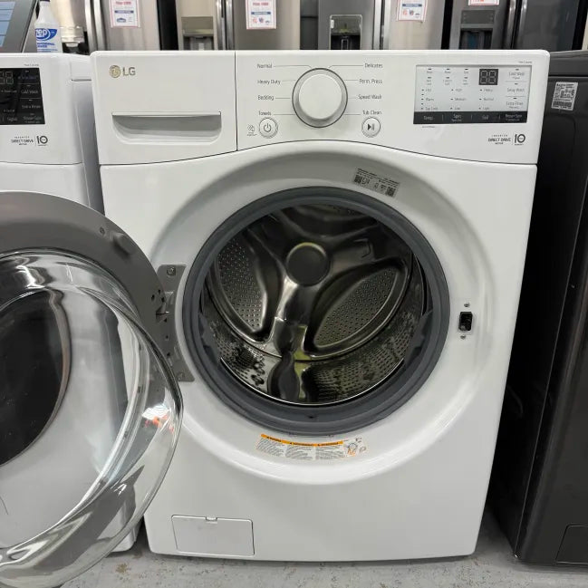 LG4.5 Cu. Ft. Stackable Front Load Washer in White with Coldwash Technology WM3400CW