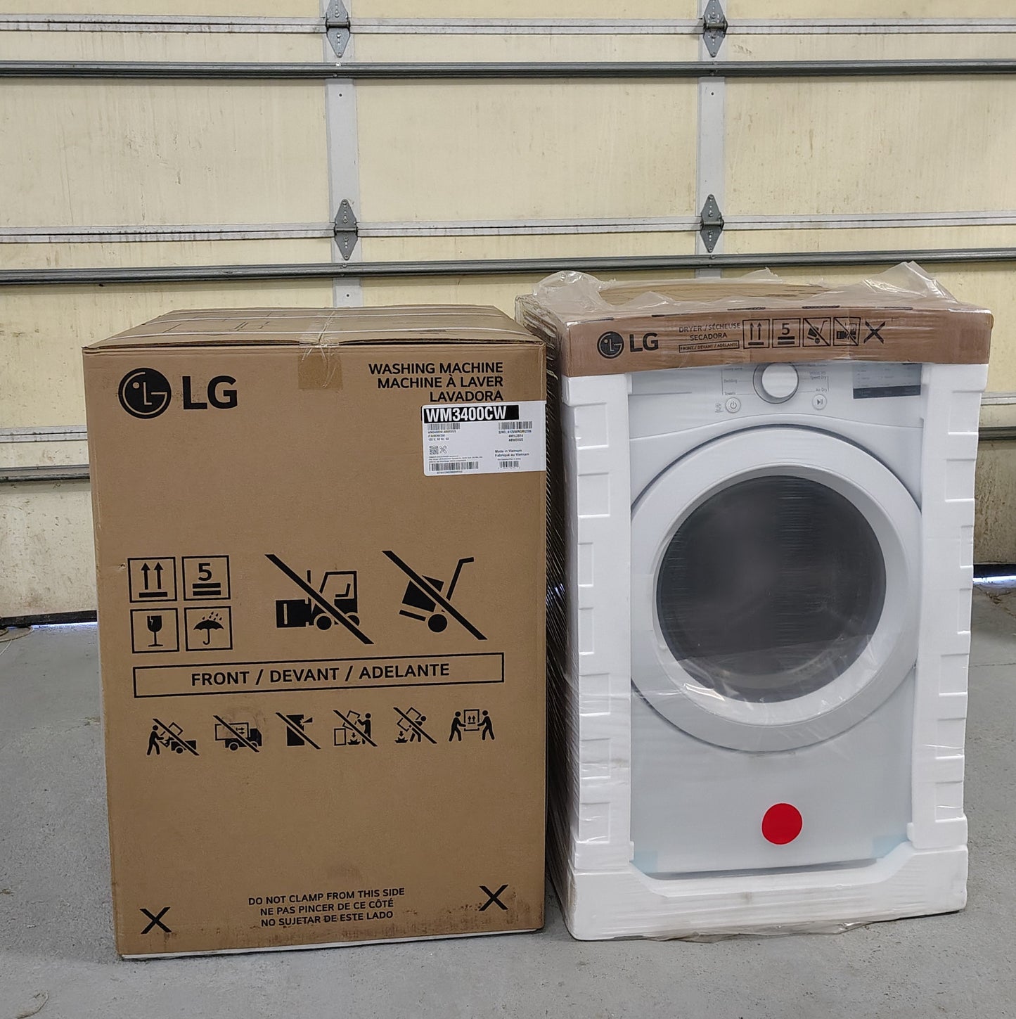 LG Stackable Washer (WM3400CW) and Dryer (DLE3400W) Set - Including Stacking Kit