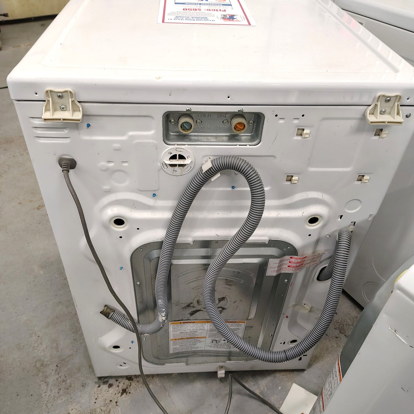 LG Extra Large Capacity Front Load Washer (3.6 cu. ft.) and Dryer (7.1 cu. ft.) - WM2250CW; DLE2250W