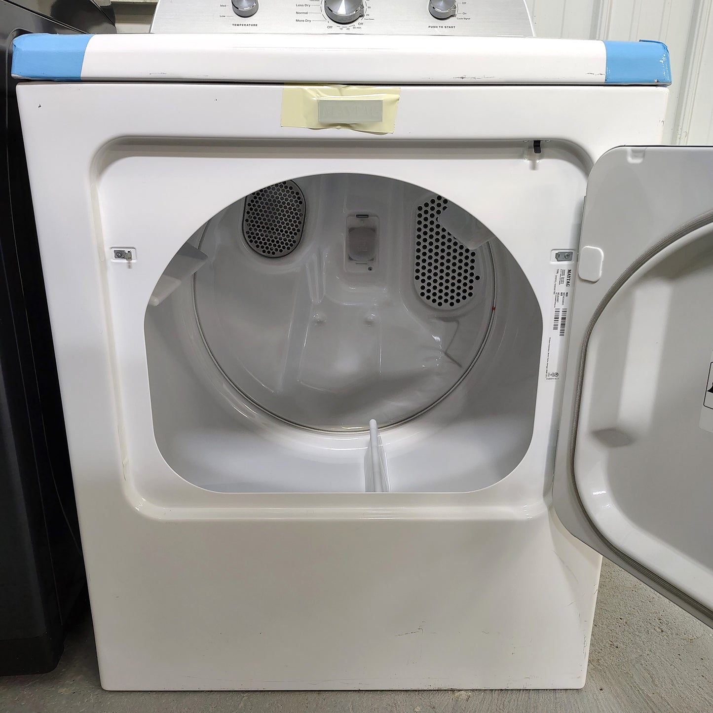 Maytag 7.0 cu. ft. Vented Electric Dryer in White MED4500MW0