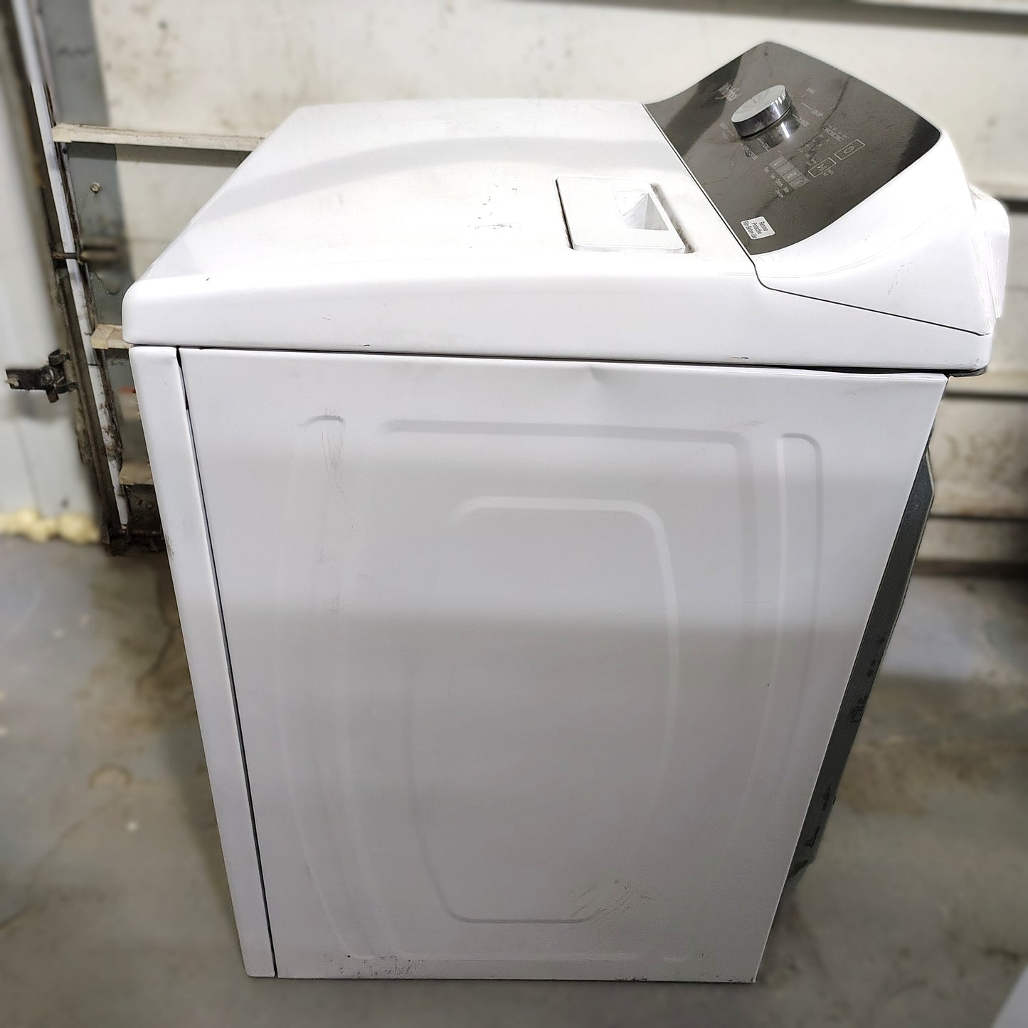 Whirlpool 7 cu. ft. Electric Dryer in White with Moisture Sensing WED5010LW1