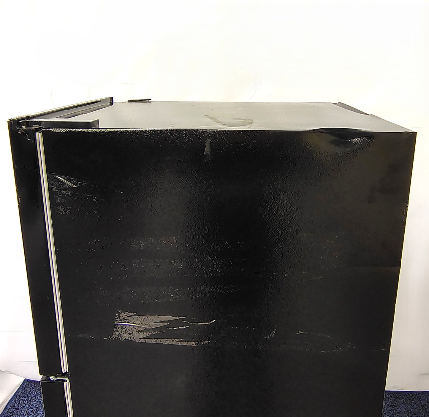 Vissani 10.1 cu. ft. Top Freezer Refrigerator in Black MDTF10BKES4