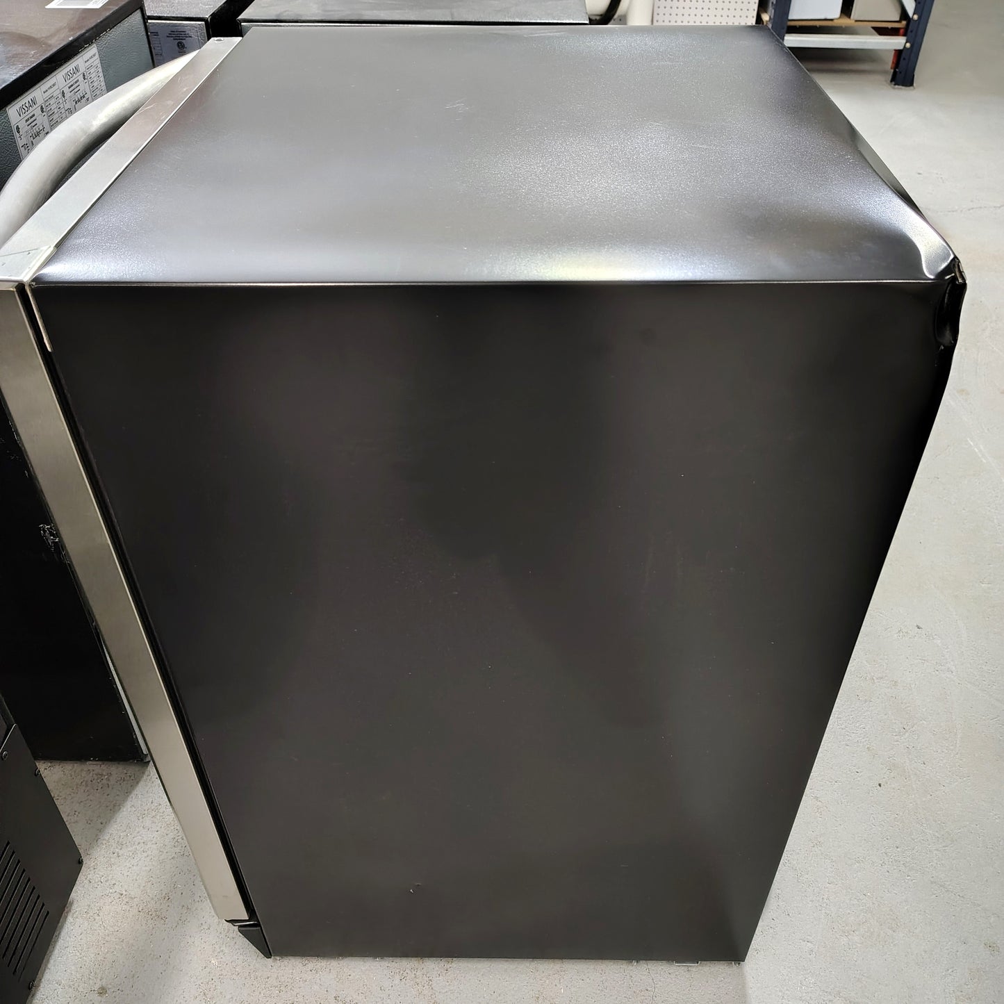 Frigidaire Gallery 5.3 cu. ft. Beverage Center Cooler with LED Temperature Controls and Display, Single Zone, Stainless Steel FGBC5334VS