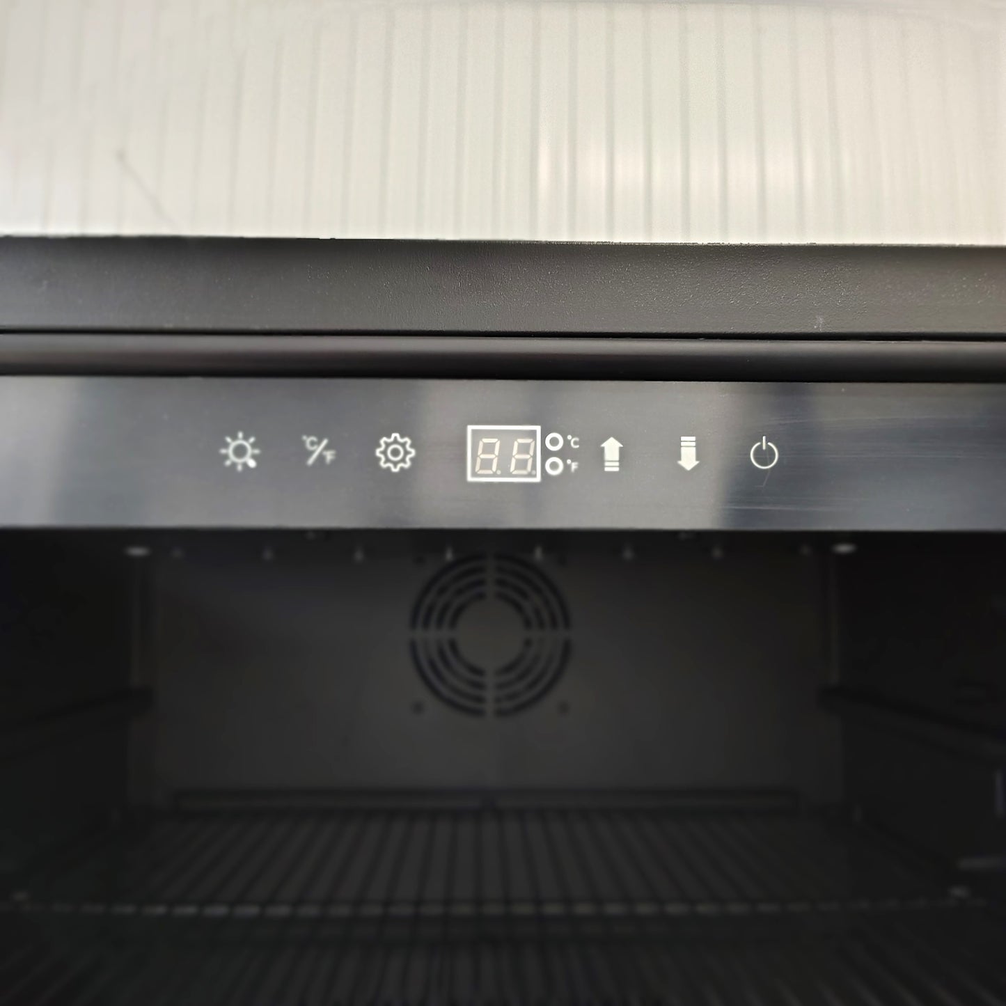 Velivi 24 in. Built-in/Freestanding Beverage Cooler Fridge with Adjustable Shelves in Stainless Steel KMYL150