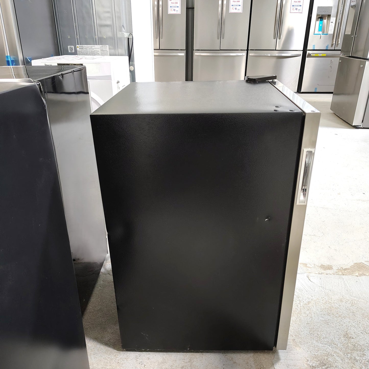 Vissani 4.3 Cu. ft. Wine and Beverage Cooler in Stainless Steel HVBC430ST