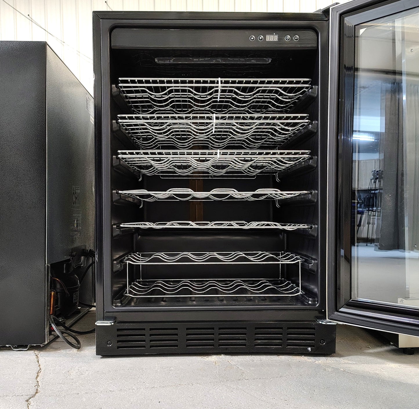 Vissani 5.1 cu ft Wine and Beverage Cooler with Stainless Steel Door HVBC58ST