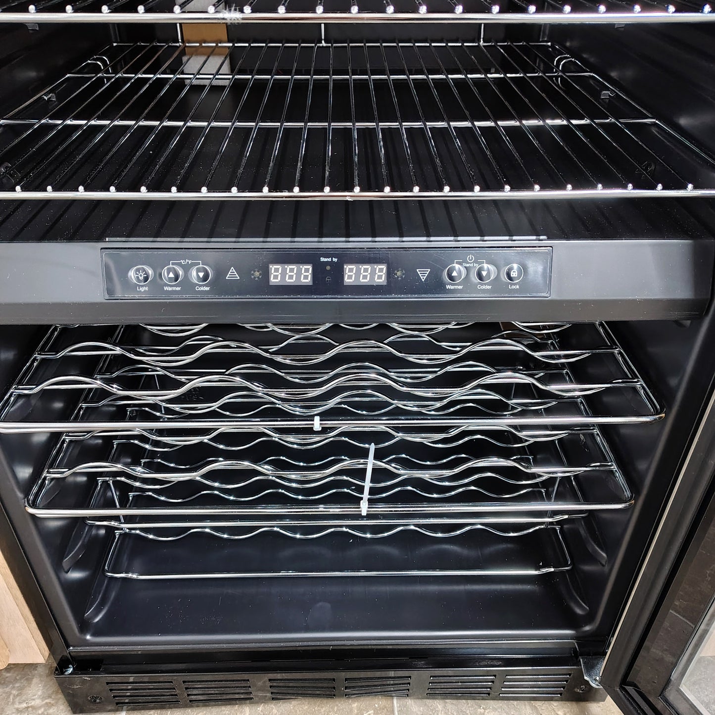 Magic Chef 44 Bottle Dual Zone Wine Cooler in Stainless Steel HMWC44DZ