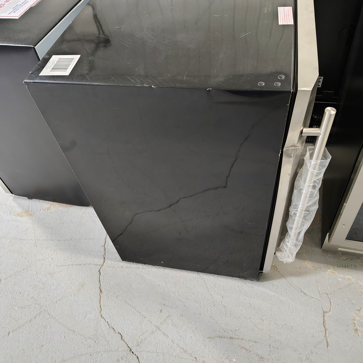 Vissani 5.1 cu ft Wine and Beverage Cooler with Stainless Steel Door HVBC58ST