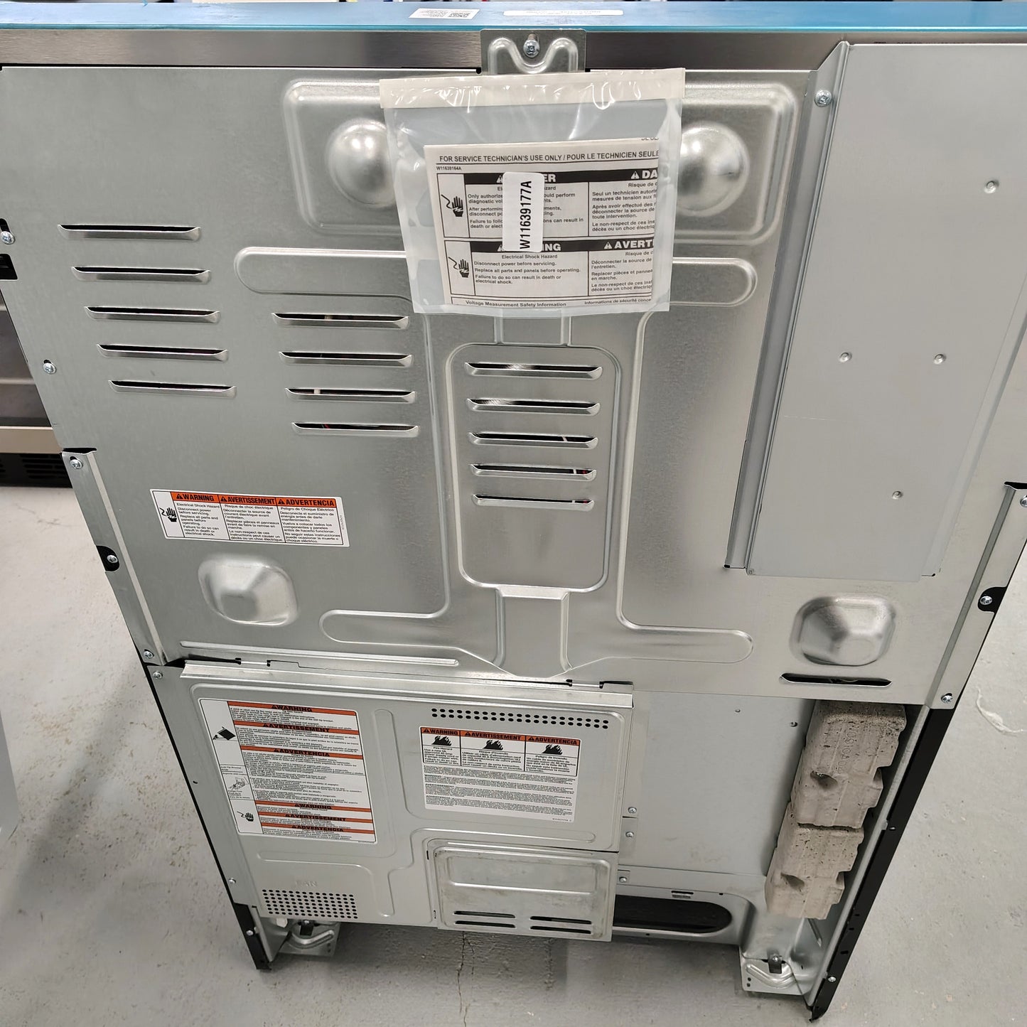 Whirlpool 30 in. 5-Element Freestanding Electric Smart Range in Fingerprint Resistant Stainless Steel with Air Cooking Technology WFES7530RZ