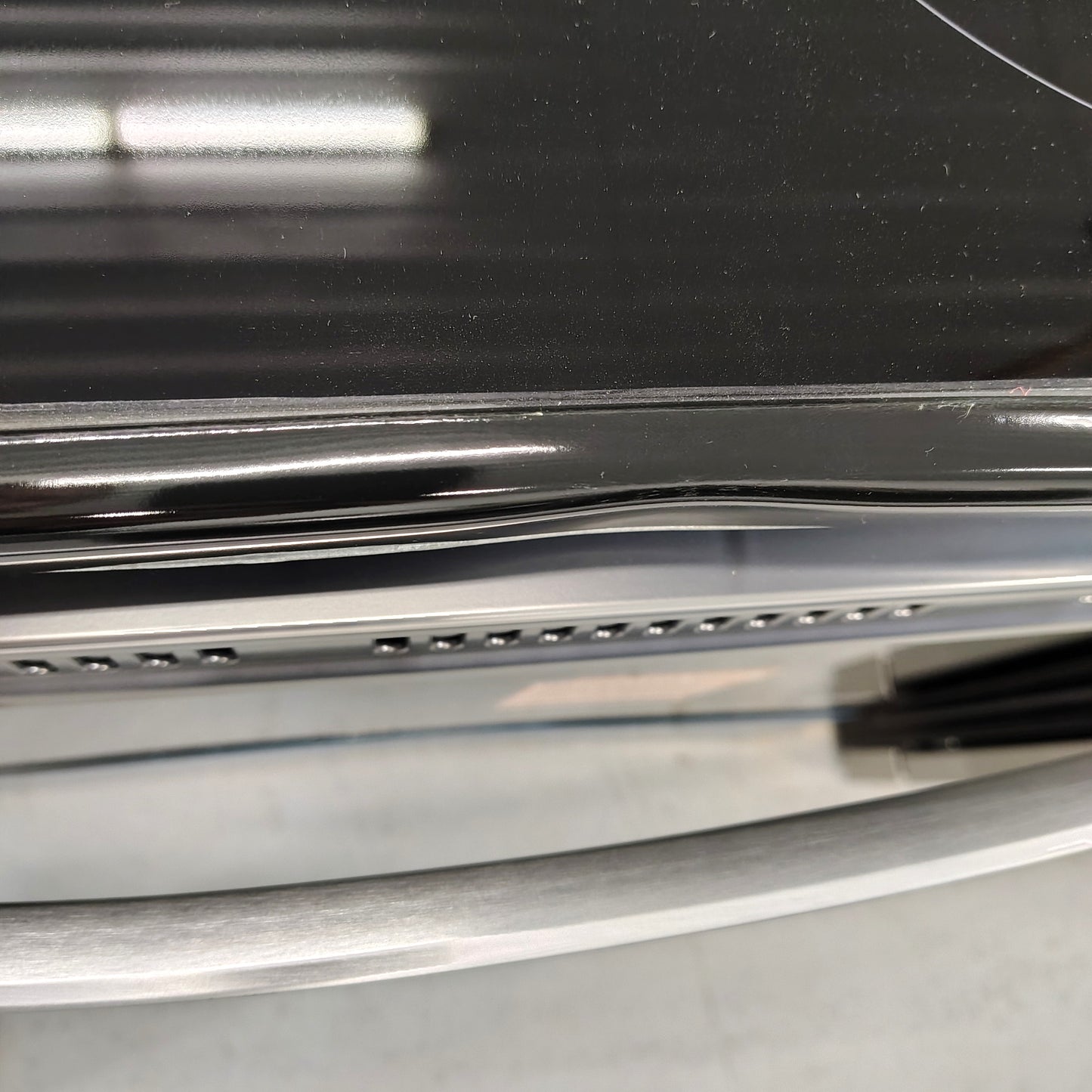 Whirlpool 30 in. 4 Burner Element Freestanding Electric Range in Stainless Steel with No Preheat Mode WFES3530RS