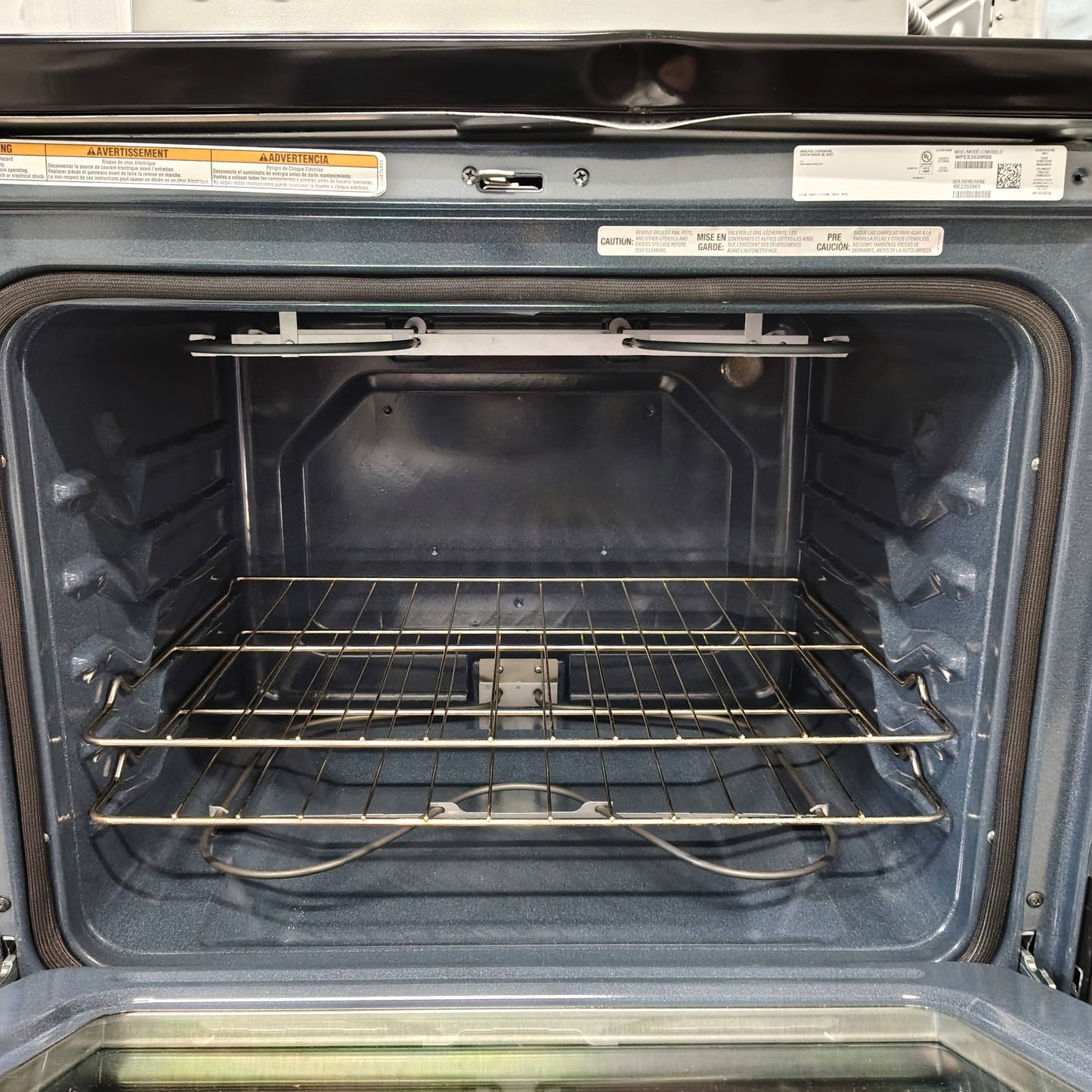 Whirlpool 30 in. 4 Burner Element Freestanding Electric Range in Stainless Steel with No Preheat Mode WFES3530RS