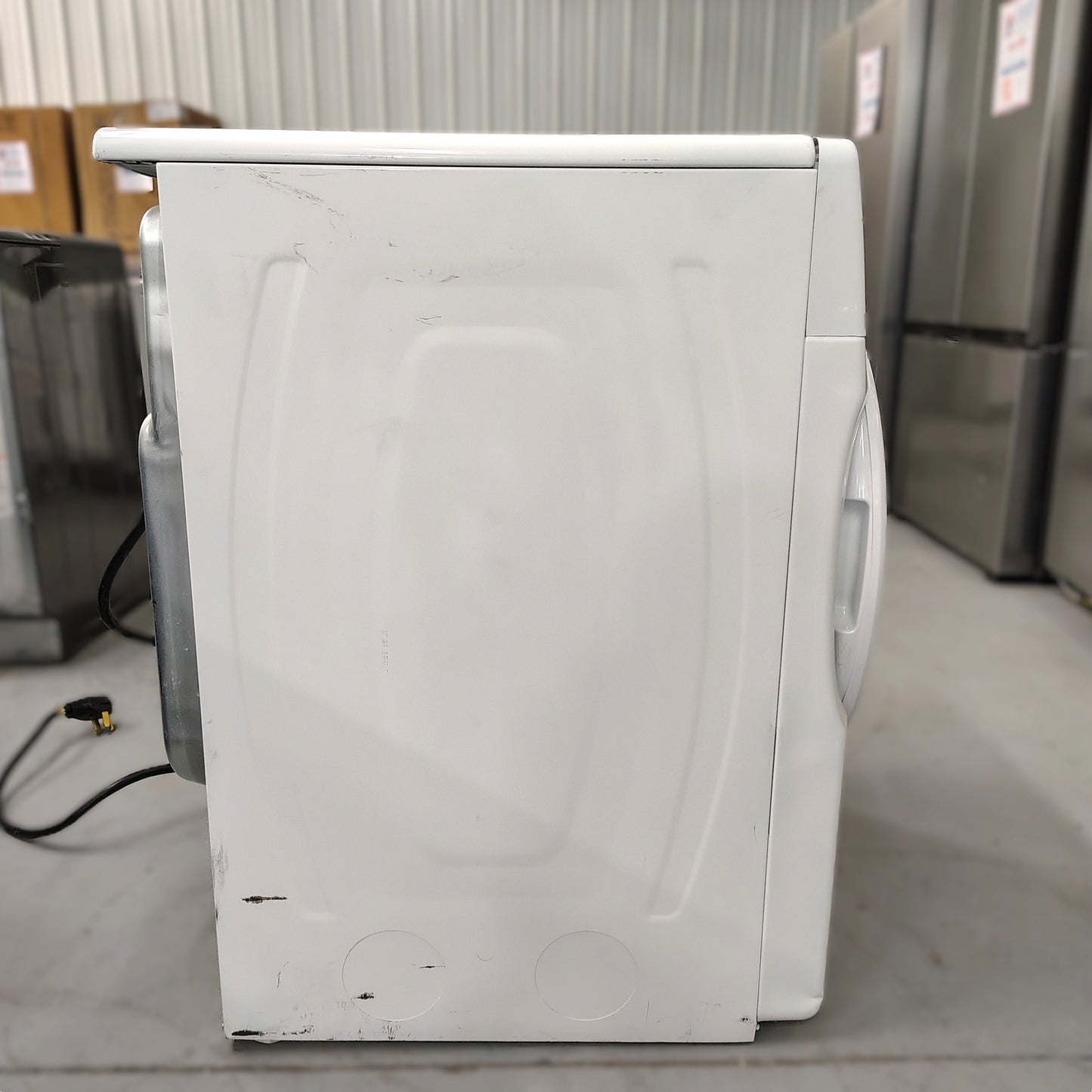 Whirlpool 7.4-cu ft Stackable Vented Electric Dryer in White WED5620HW2