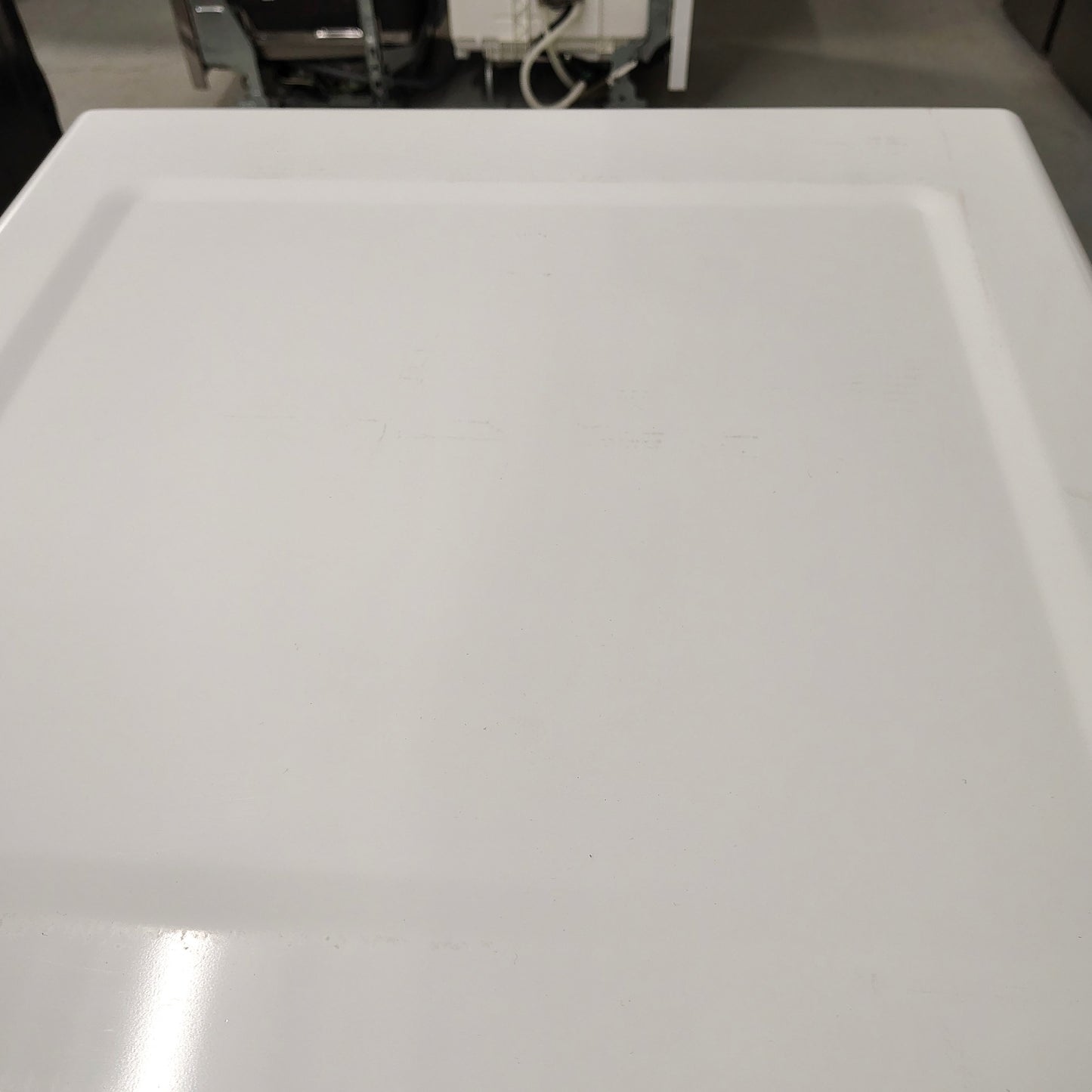 Whirlpool 7.4-cu ft Stackable Vented Electric Dryer in White WED5620HW2